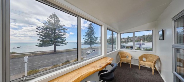 Waterfront, Handy Location, Affordable, Unit 1 - KK41641