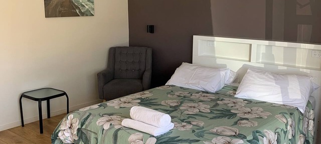 Wayfarer Motel