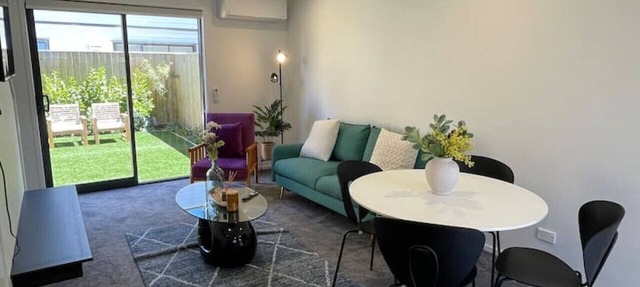 Well-furnished Auckland Stunner