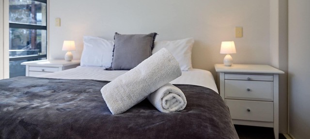 Whanau Retreat - A modern, warm family home located in a peaceful loaction.