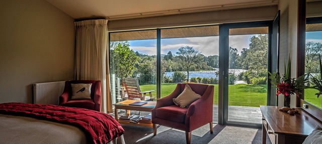 Wilderness Lodge Lake Moeraki