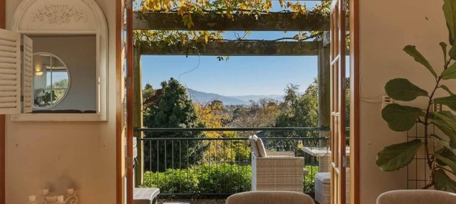 Wisteria Retreat | Boutique Stay w/Views & Sauna