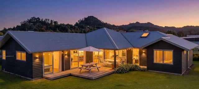 Within Reach - Coastal Escape - Cooks Beach