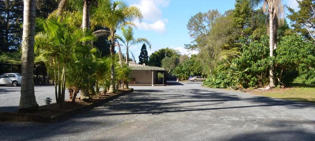 Woodlands Motel
