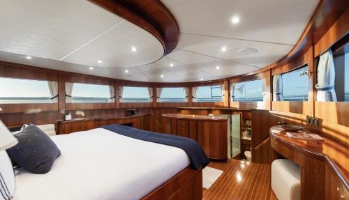 WW Luxury Motor Yacht - Auckland Viaduct
