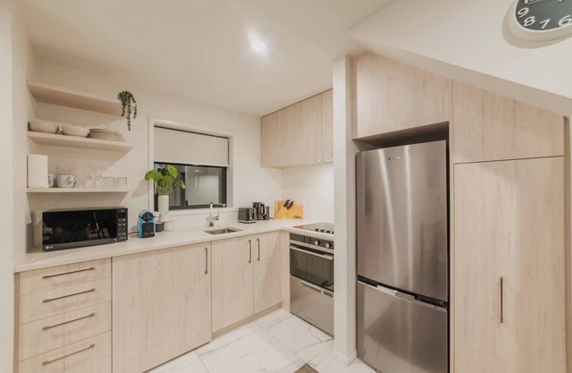 2-BR Stay in the City, Free Wi-Fi - Gloucester