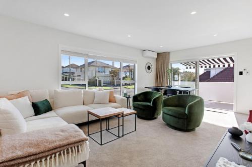 A Class of it's own, Pure Luxury 2Bedroom 2 Bathroom Parking