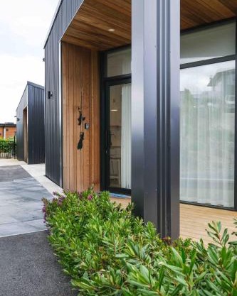 Architectural guest house in St Clair