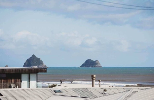 Beachside Townhouse in Strandon
