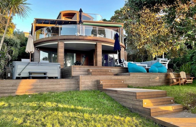 Bespoke Stays - Bayswater Waterfront Paradise