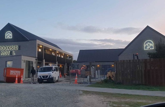Brookside Motel Ltd