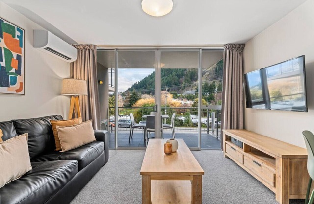Central QT | 5 min walk to town