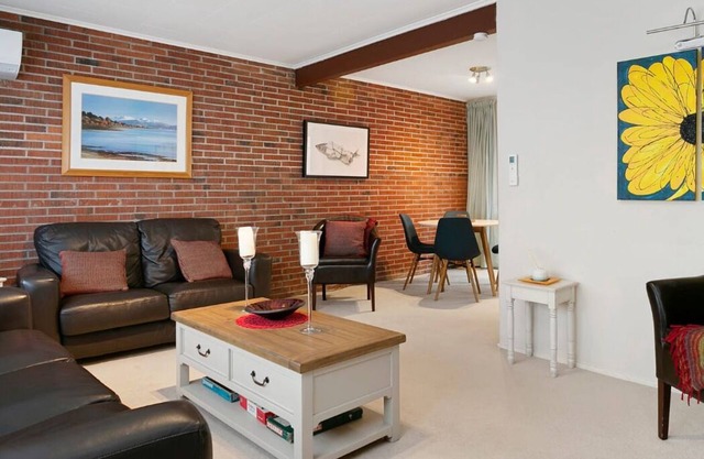 Close to the Lake & Boat Ramp!