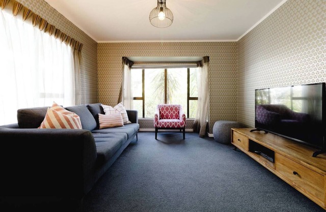 Comfortable 2BR Home | Parking + Easy Walk to City