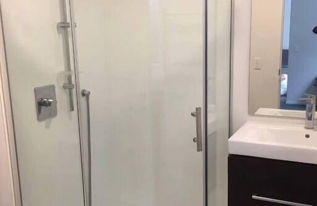 Cosy Lake View Apartment