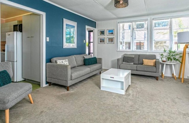 Cute Bach one block back from beach