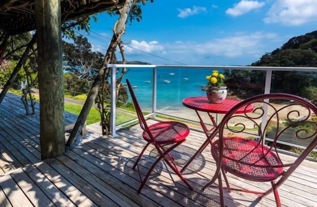 Golden Sands, Waiheke Island