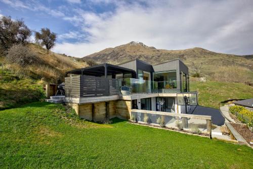 Heaven on Noble - Luxury Family Home - Swimming Pool