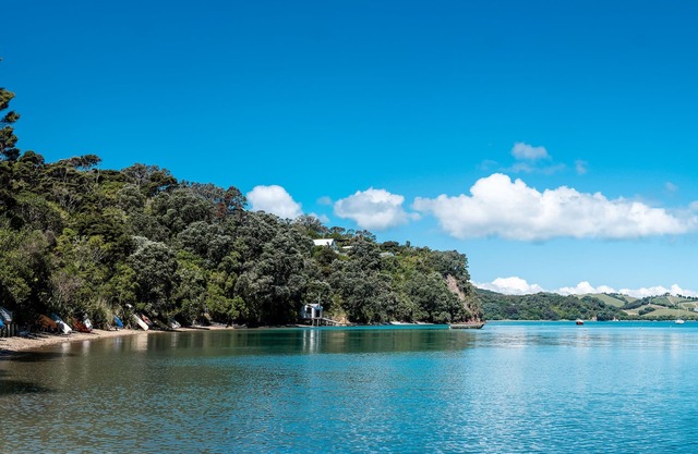 Magical Omiha - Waiheke Island Holiday Home