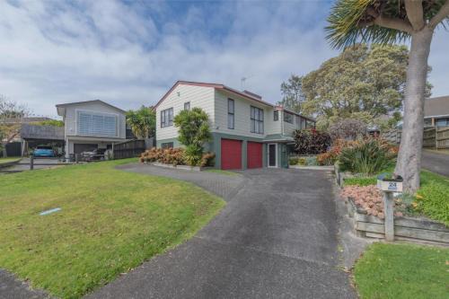 Marendellas Escape - Bucklands Beach Holiday Home