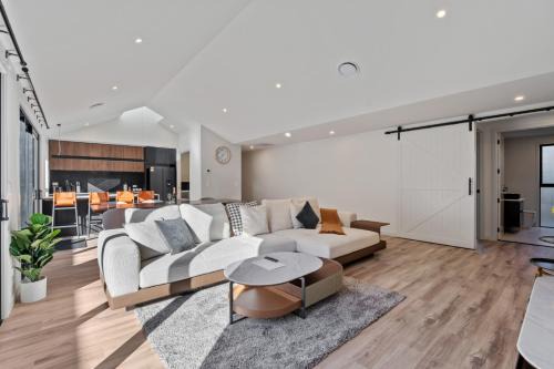 Mountain Escape by Remarkables 9 | 5-bedrooms
