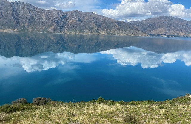Mountain views - Lakeside Living
