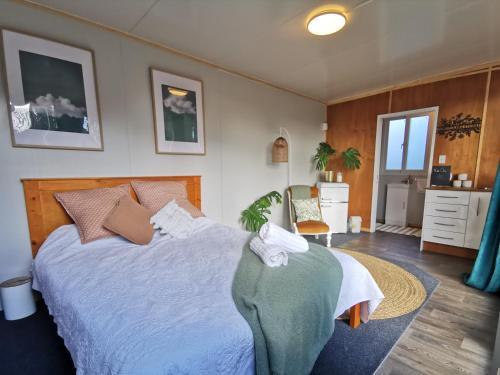 Pōhutukawa Studio