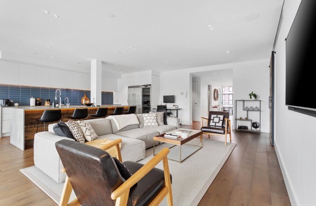 QV Stays Pure Luxury on the Viaduct