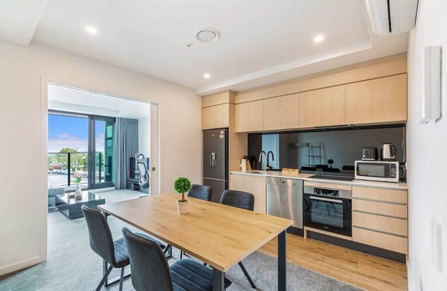 Relaxing Apt. Steps from Eden Park | Zodiak Stays