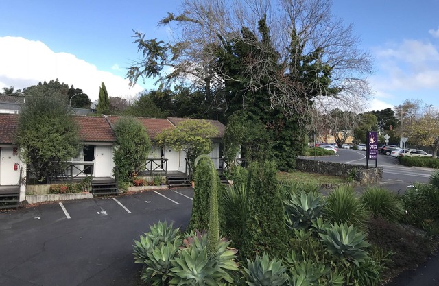 Siesta Motel