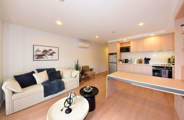 Spacious 2BR City Stay Near Christchurch CBD