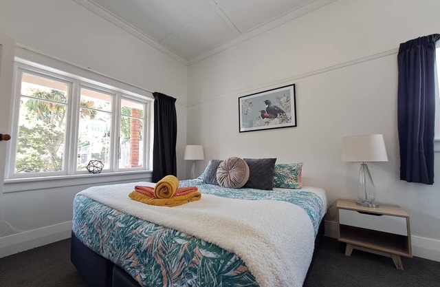 St Clair Stay – Walk to the Surf - 2 bedrooms