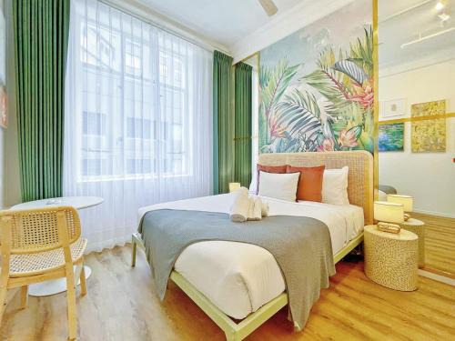 Studio 524- Stylish Urban Retreat on Central Queen Street