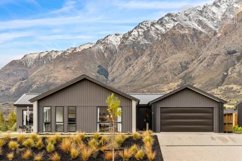 Stunning Remarkable View Unit