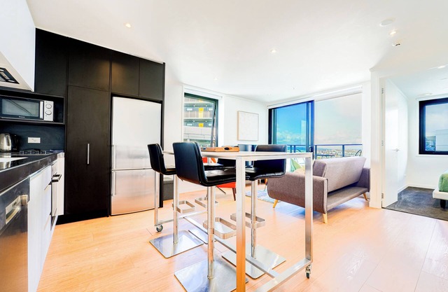 Stylish One Bedroom Apartment With Free Parking