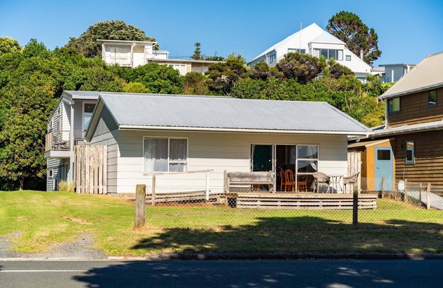 The Daydreamer - Mangawhai Heads Holiday Home