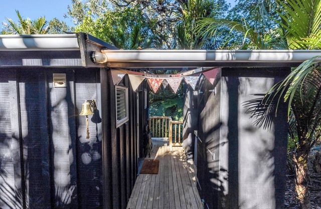The Palm Hideaway - Our Island