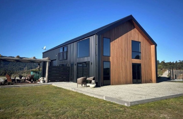 This house is a 3 bedroom(s), 3 bathrooms, located in Marsden, West Coast Region.