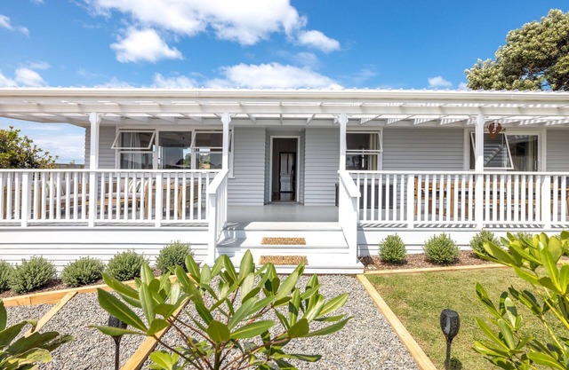 Ti Cottage Oneroa | Stay Waiheke