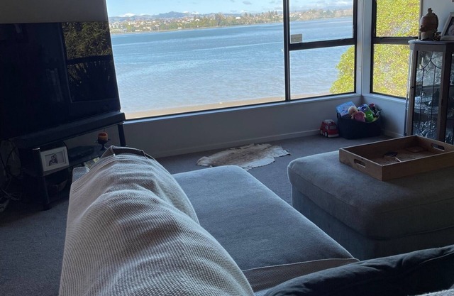 Unique Property Overlooking Estuary to City on the Beautiful Daisy Hardwick Walk