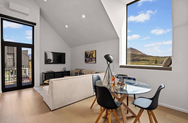 Winnies Apartment Sum