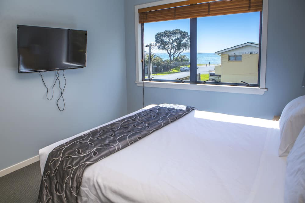 Orewa Hotel | Waves Motel