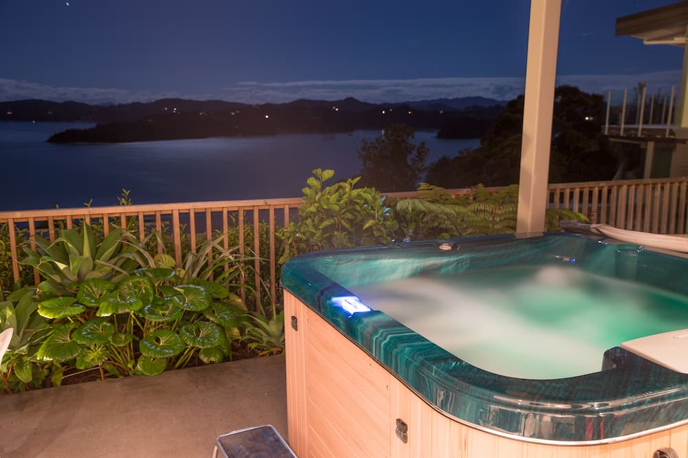 Paihia Cabin | Tarltons Lodge