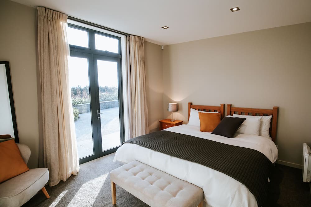 Wanaka House | Mt Gold Retreat - Tennis court - Hot Tub