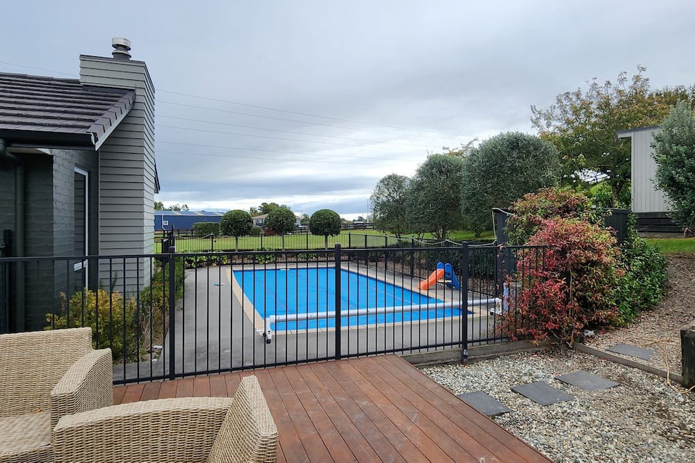 Cambridge House | Field Days Accommdation