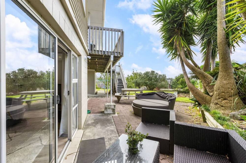 Torbay Apartment | A delight in the Bays | 1 BR | 1 BATH | Free WiFi
