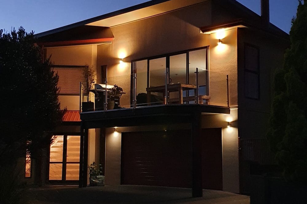 Ohope Apartment | Close to Harbour and Beach