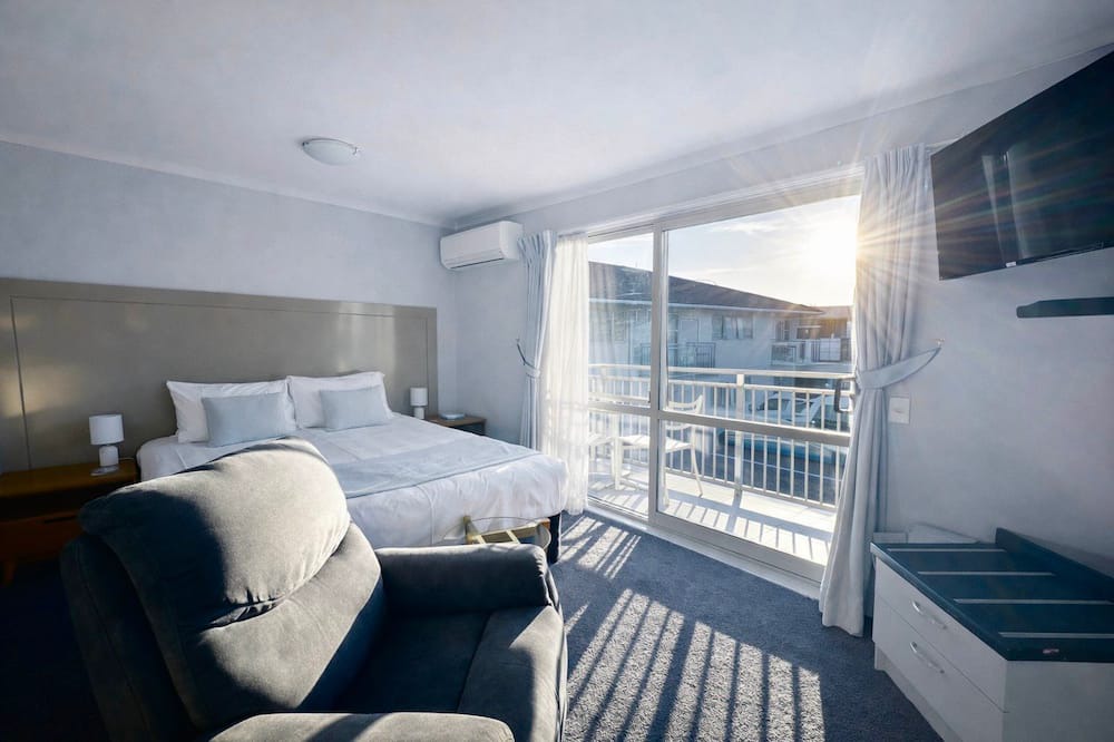 Petone Hotel | BKs Premier Motel Esplanade