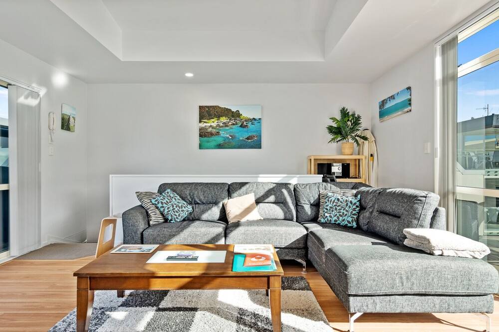 Mount Maunganui Cottage | License to Chill - Mt Maunganui Holiday Apartment
