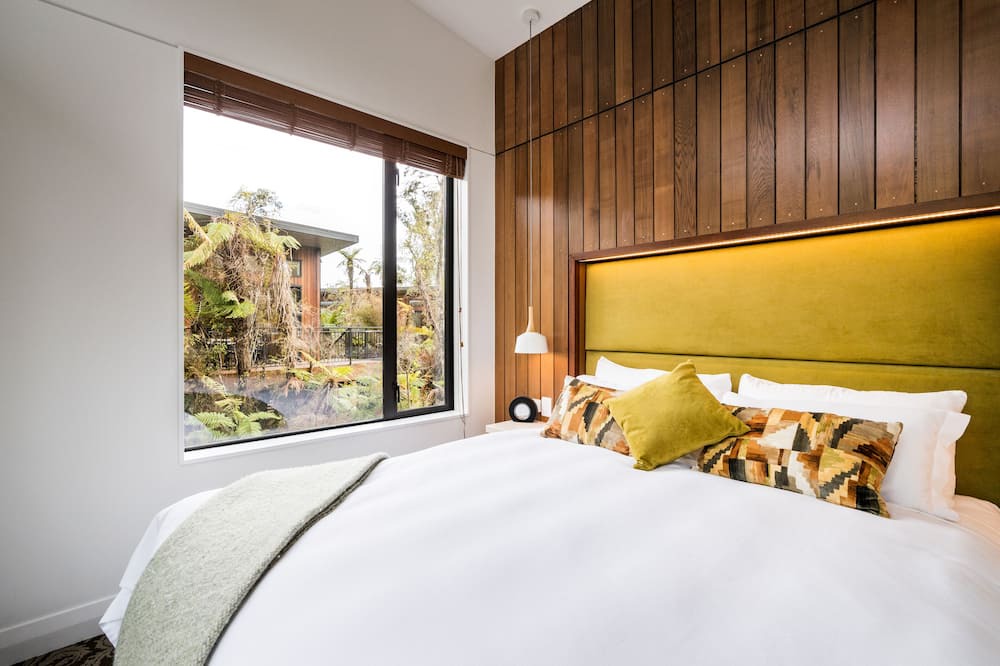 Franz Josef Glacier House | Rainforest Deluxe